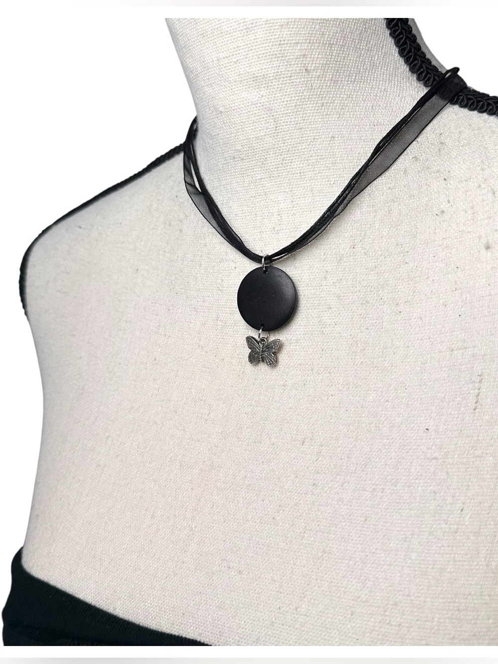 🖤 Wood Disc and Butterfly Pendant Necklace